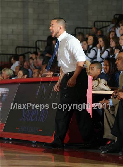 Thumbnail 2 in Flintridge Prep vs. Muir (CIF SS 5AA Final) photogallery.