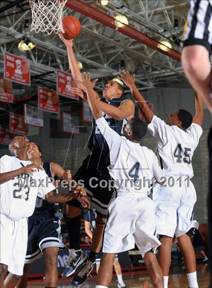 Thumbnail 2 in Flintridge Prep vs. Muir (CIF SS 5AA Final) photogallery.