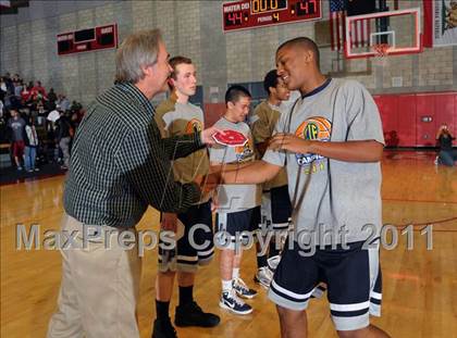 Thumbnail 2 in Flintridge Prep vs. Muir (CIF SS 5AA Final) photogallery.