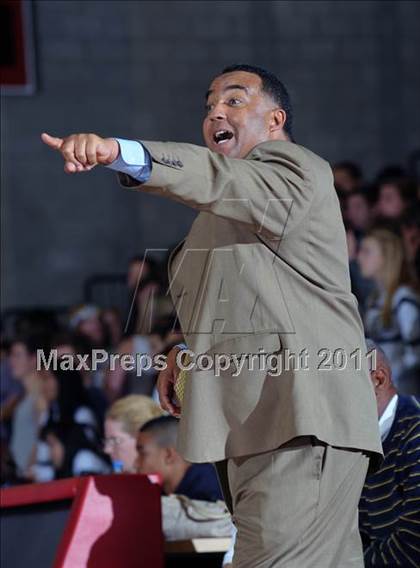 Thumbnail 1 in Flintridge Prep vs. Muir (CIF SS 5AA Final) photogallery.