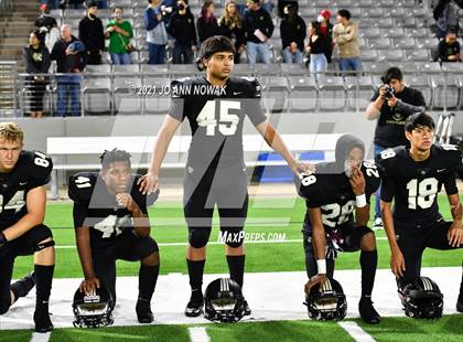 Thumbnail 3 in Cypress Park vs. Tomball (UIL 6A Bi-District Playoff) photogallery.