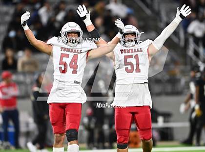 Thumbnail 2 in Cypress Park vs. Tomball (UIL 6A Bi-District Playoff) photogallery.
