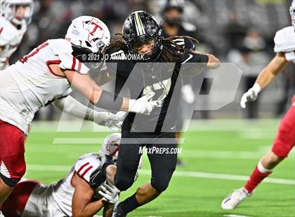Thumbnail 2 in Cypress Park vs. Tomball (UIL 6A Bi-District Playoff) photogallery.