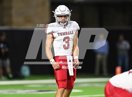 Thumbnail 2 in Cypress Park vs. Tomball (UIL 6A Bi-District Playoff) photogallery.