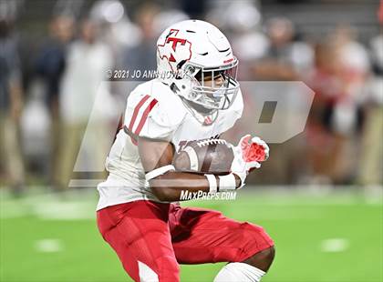 Thumbnail 1 in Cypress Park vs. Tomball (UIL 6A Bi-District Playoff) photogallery.