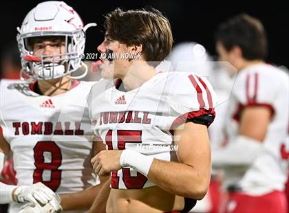 Thumbnail 3 in Cypress Park vs. Tomball (UIL 6A Bi-District Playoff) photogallery.