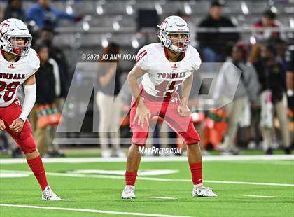 Thumbnail 3 in Cypress Park vs. Tomball (UIL 6A Bi-District Playoff) photogallery.