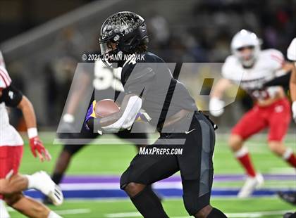 Thumbnail 2 in Cypress Park vs. Tomball (UIL 6A Bi-District Playoff) photogallery.