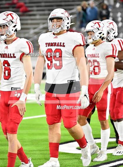 Thumbnail 1 in Cypress Park vs. Tomball (UIL 6A Bi-District Playoff) photogallery.