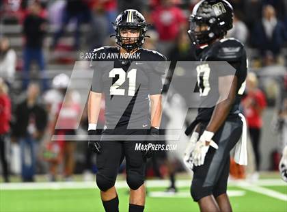 Thumbnail 3 in Cypress Park vs. Tomball (UIL 6A Bi-District Playoff) photogallery.