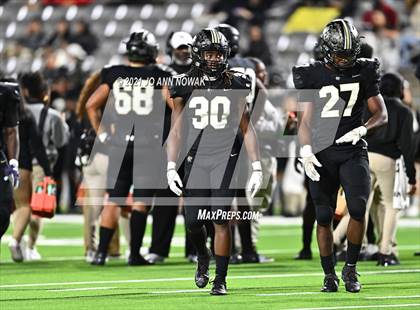 Thumbnail 2 in Cypress Park vs. Tomball (UIL 6A Bi-District Playoff) photogallery.