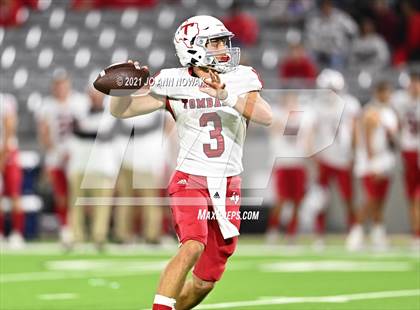 Thumbnail 3 in Cypress Park vs. Tomball (UIL 6A Bi-District Playoff) photogallery.