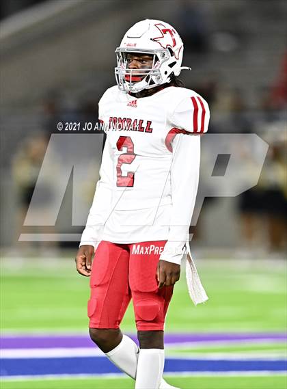 Thumbnail 1 in Cypress Park vs. Tomball (UIL 6A Bi-District Playoff) photogallery.