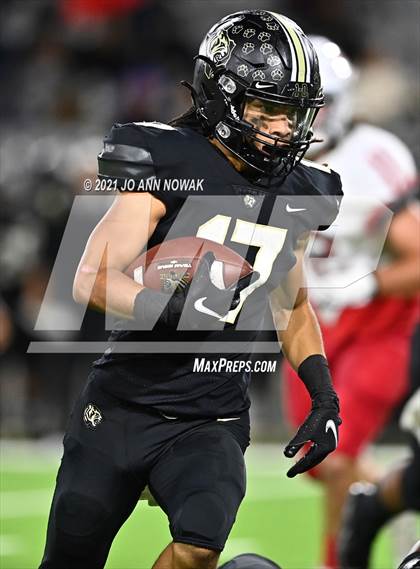 Thumbnail 3 in Cypress Park vs. Tomball (UIL 6A Bi-District Playoff) photogallery.
