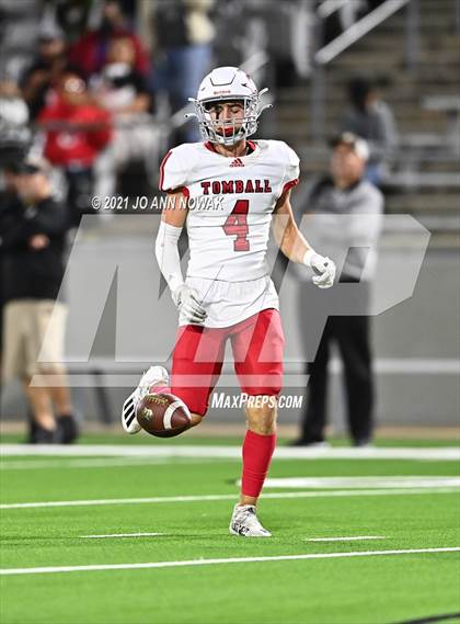 Thumbnail 3 in Cypress Park vs. Tomball (UIL 6A Bi-District Playoff) photogallery.
