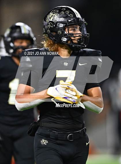 Thumbnail 3 in Cypress Park vs. Tomball (UIL 6A Bi-District Playoff) photogallery.