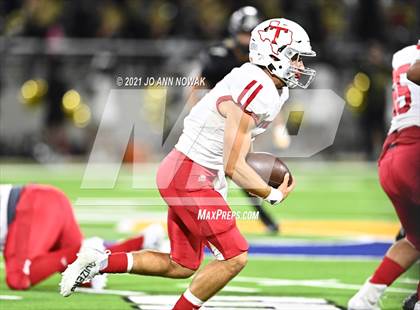 Thumbnail 3 in Cypress Park vs. Tomball (UIL 6A Bi-District Playoff) photogallery.