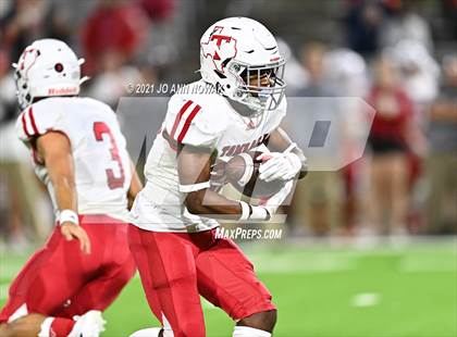 Thumbnail 3 in Cypress Park vs. Tomball (UIL 6A Bi-District Playoff) photogallery.