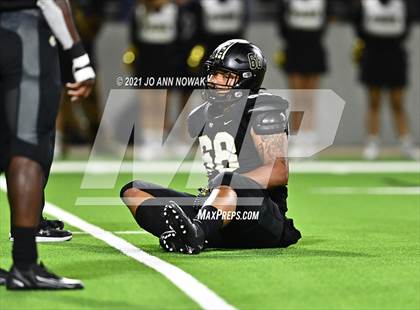 Thumbnail 2 in Cypress Park vs. Tomball (UIL 6A Bi-District Playoff) photogallery.