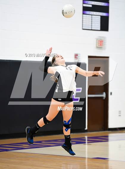 Thumbnail 1 in Northwest Christian vs. Odyssey Institute photogallery.