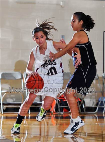 Thumbnail 1 in Antietam vs. Lancaster Country Day photogallery.