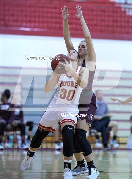 Thumbnail 2 in Dobyns-Bennett @ Daniel Boone photogallery.