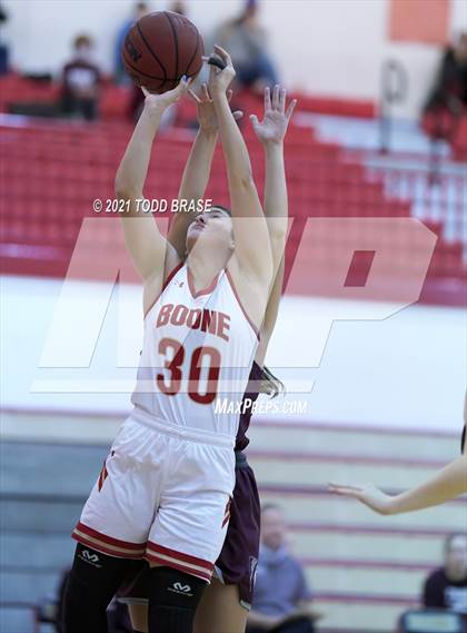 Thumbnail 2 in Dobyns-Bennett @ Daniel Boone photogallery.
