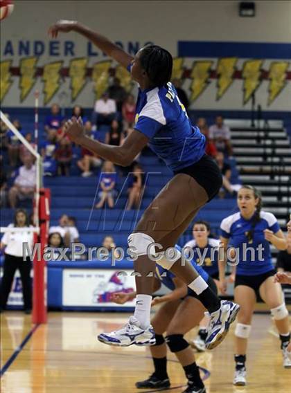 Thumbnail 1 in Pflugerville @ Leander photogallery.