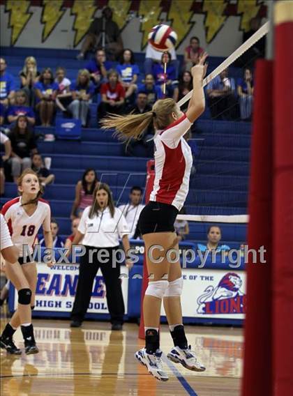 Thumbnail 3 in Pflugerville @ Leander photogallery.