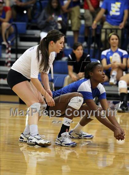 Thumbnail 1 in Pflugerville @ Leander photogallery.