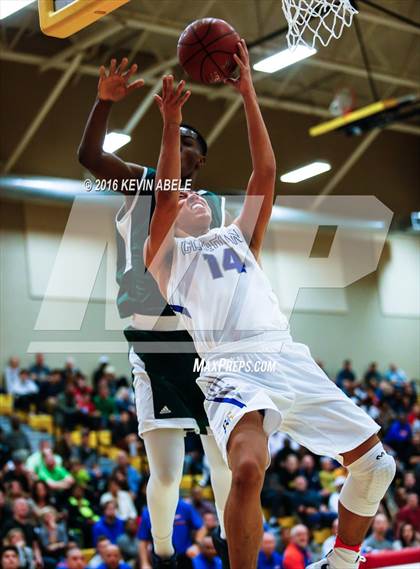 Thumbnail 1 in Bishop Gorman vs Chino Hills (Hoophall West Invitational) photogallery.