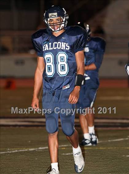 Thumbnail 3 in Muir vs. Crescenta Valley photogallery.