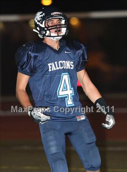 Thumbnail 1 in Muir vs. Crescenta Valley photogallery.