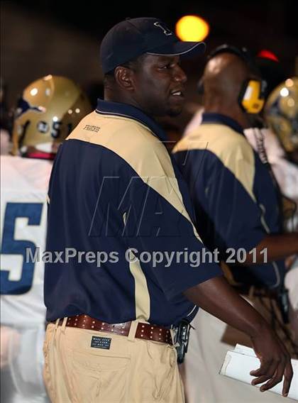 Thumbnail 3 in Muir vs. Crescenta Valley photogallery.