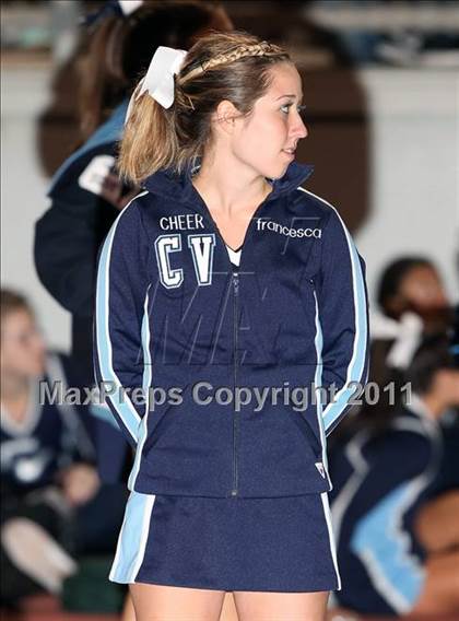 Thumbnail 1 in Muir vs. Crescenta Valley photogallery.