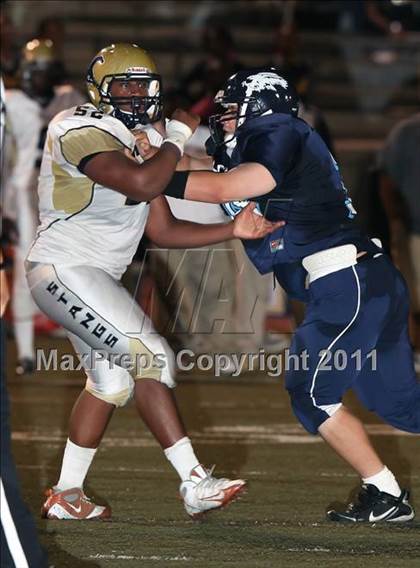 Thumbnail 2 in Muir vs. Crescenta Valley photogallery.