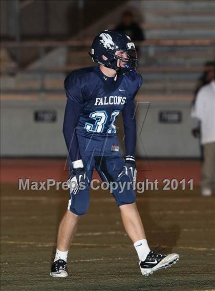 Thumbnail 1 in Muir vs. Crescenta Valley photogallery.