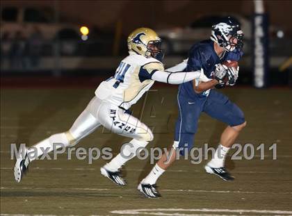 Thumbnail 1 in Muir vs. Crescenta Valley photogallery.