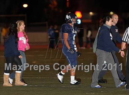 Thumbnail 3 in Muir vs. Crescenta Valley photogallery.