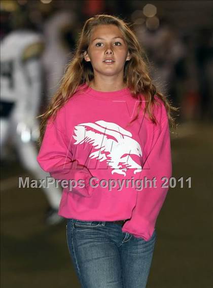 Thumbnail 3 in Muir vs. Crescenta Valley photogallery.
