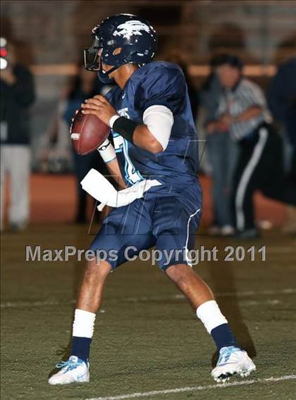 Thumbnail 2 in Muir vs. Crescenta Valley photogallery.