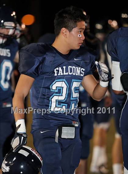 Thumbnail 2 in Muir vs. Crescenta Valley photogallery.