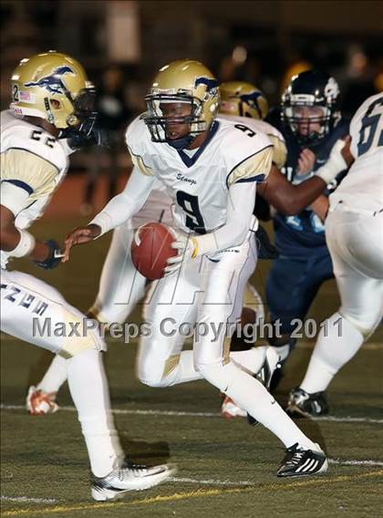 Thumbnail 2 in Muir vs. Crescenta Valley photogallery.