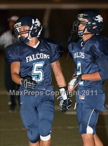 Thumbnail 1 in Muir vs. Crescenta Valley photogallery.