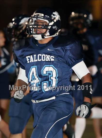 Thumbnail 2 in Muir vs. Crescenta Valley photogallery.
