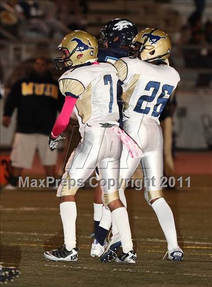 Thumbnail 2 in Muir vs. Crescenta Valley photogallery.