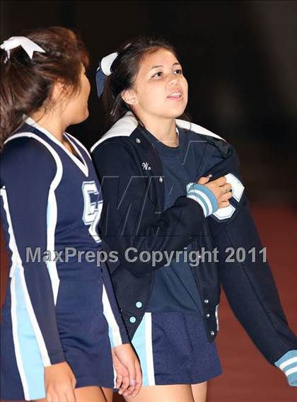 Thumbnail 3 in Muir vs. Crescenta Valley photogallery.