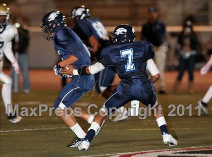 Thumbnail 1 in Muir vs. Crescenta Valley photogallery.