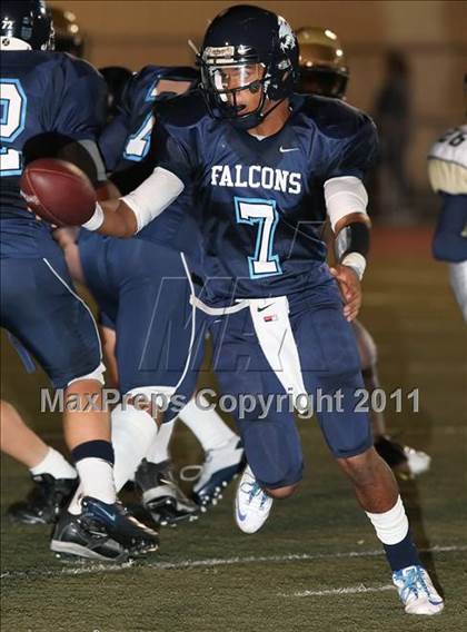 Thumbnail 1 in Muir vs. Crescenta Valley photogallery.
