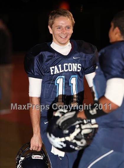 Thumbnail 2 in Muir vs. Crescenta Valley photogallery.